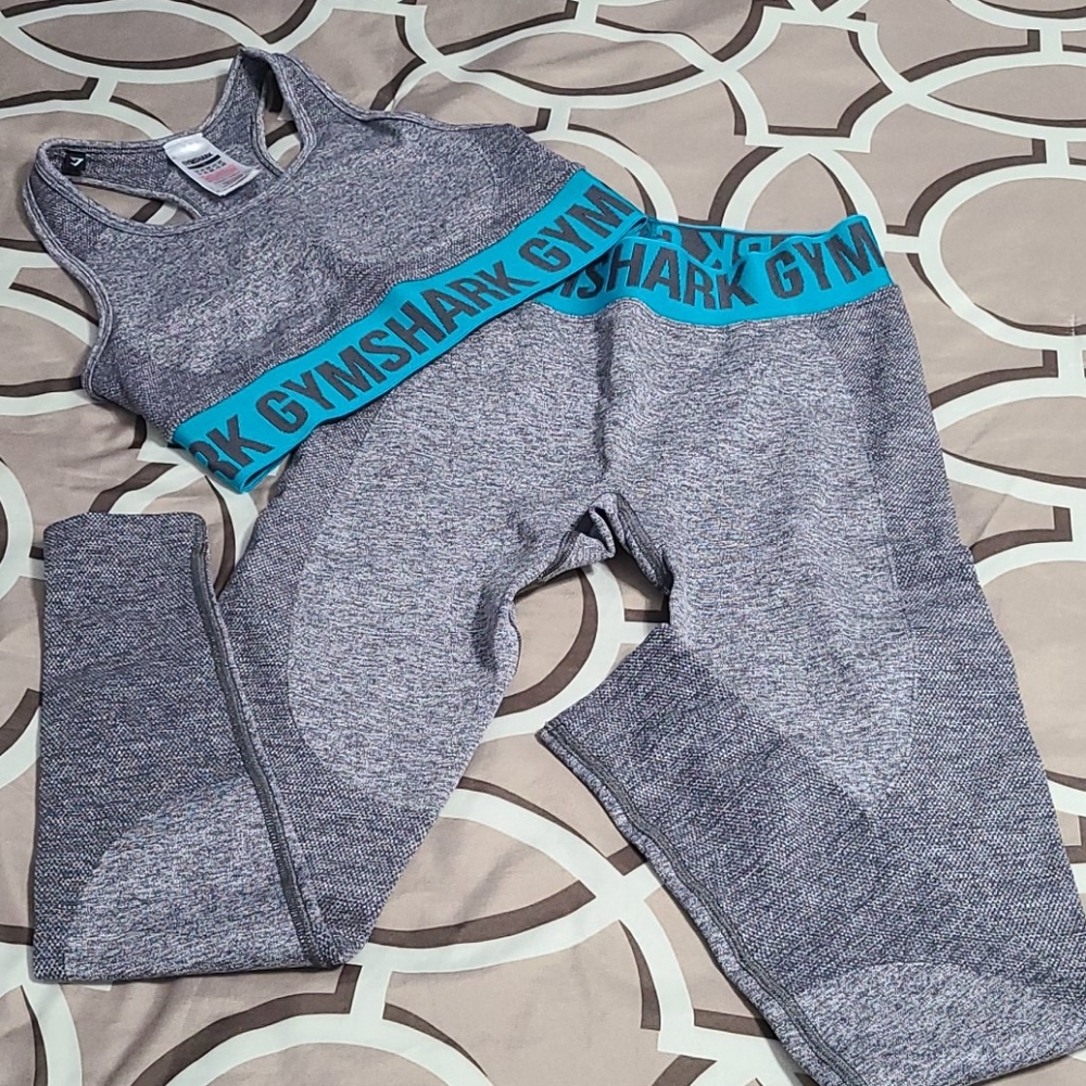 Gymshark Gray Heather Leggings & Sports Bra Set with Teal Logo Band
